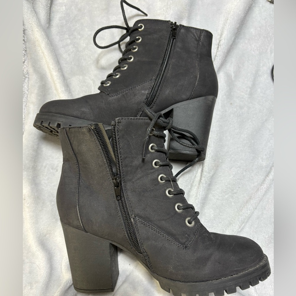 New Look Black Lace Up Boots for Stylish Comfort